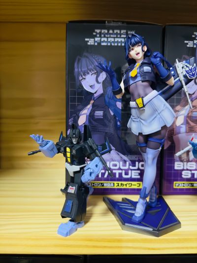 美少女雕像 变形金刚美少女 闹翻天