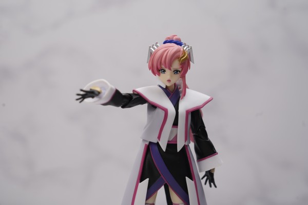 S.H.Figuarts  拉克丝·克莱茵（孔帕斯指挥官外套）