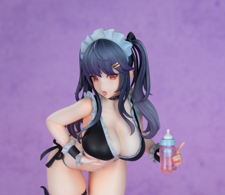 泳装女仆 夏洛特