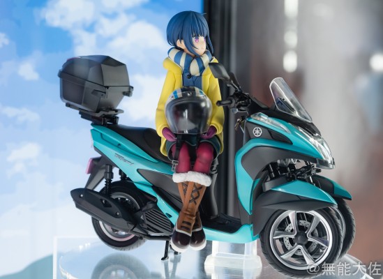 摇曳露营△ 志摩凛+三轮摩托