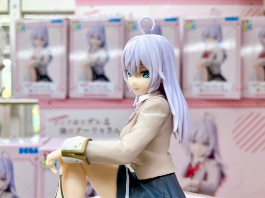 不时用俄语小声说真心话的邻桌艾莉同学 动画版 小坐系列奖品人偶 “艾莉”（暂称）