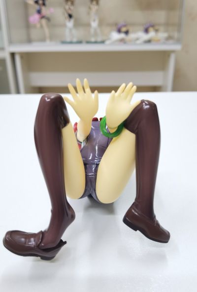 RESI-CARAT 「ぽよよんろっく画集」坐姿 通常版