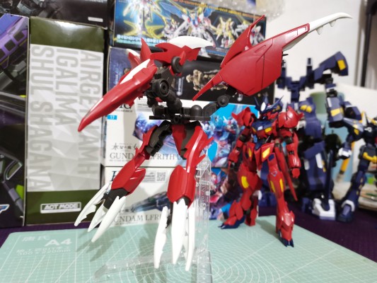 HG 1/144  惊异巴巴托斯高达天狼座