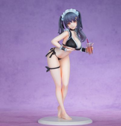 泳装女仆 夏洛特