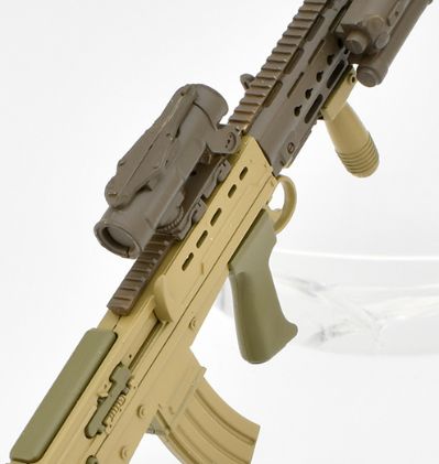 小军械库 LA095 L85A3步枪