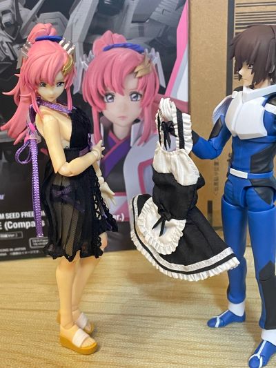 S.H.Figuarts  拉克丝·克莱茵（孔帕斯指挥官外套）