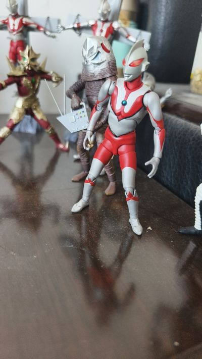S.H.Figuarts   假奥特曼