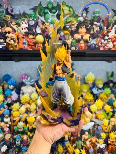 FiguartsZERO [超激战] 龙珠Z 复活！悟空与贝吉塔的合体 超级赛亚人悟吉塔 -展会限定版-