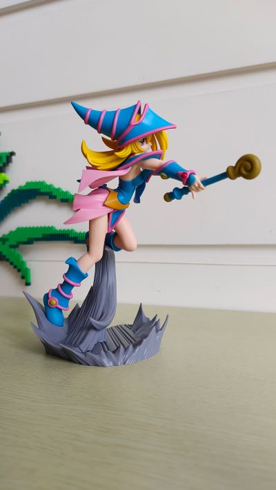 战光绝景 游戏王动画片系列  黑魔导女孩