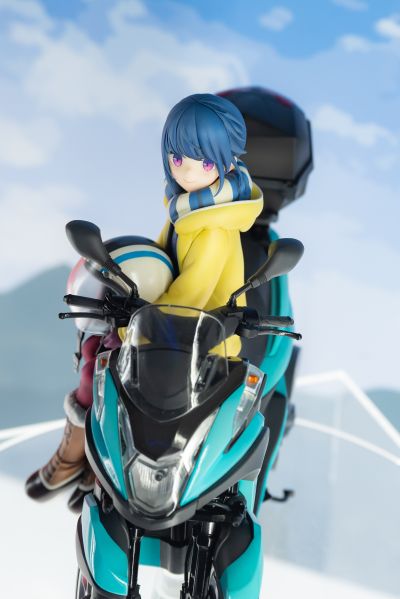 摇曳露营△ 志摩凛+三轮摩托