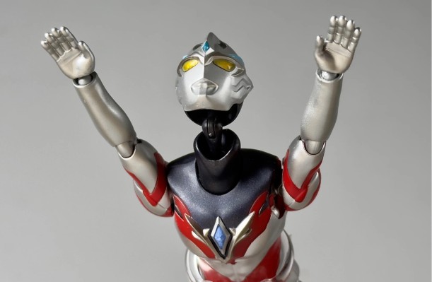 S.H.Figuarts 亚刻奥特曼