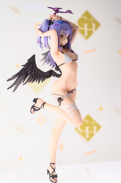 NIYA 泳装