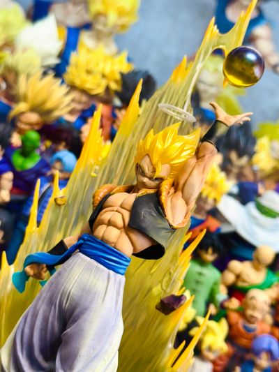 FiguartsZERO [超激战] 龙珠Z 复活！悟空与贝吉塔的合体 超级赛亚人悟吉塔 -展会限定版-