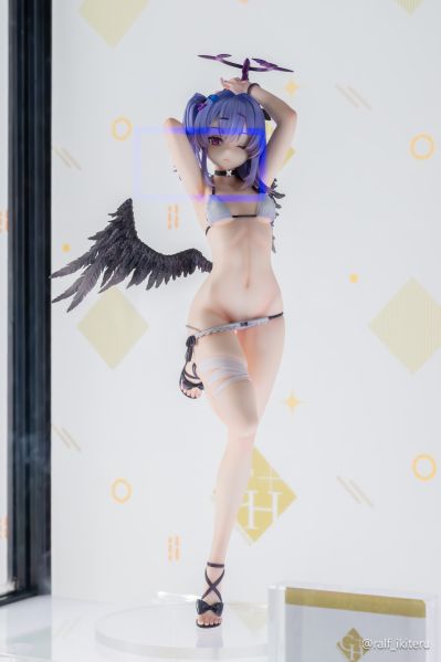 NIYA 泳装