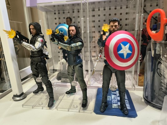 MAFEX 编号203 美国队长2 冬日战士