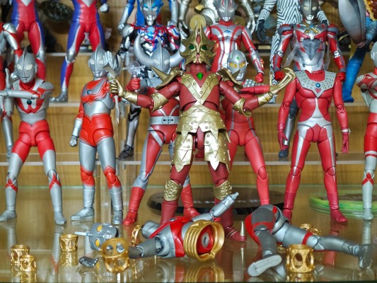 S.H.Figuarts 艾斯杀手 剧中版豪华套装