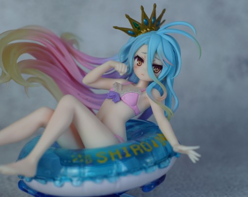 泳圈少女 游戏人生 白 新装版