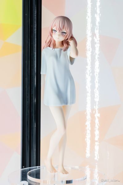 更衣人偶坠入爱河 乾纱寿叶 T恤衫版