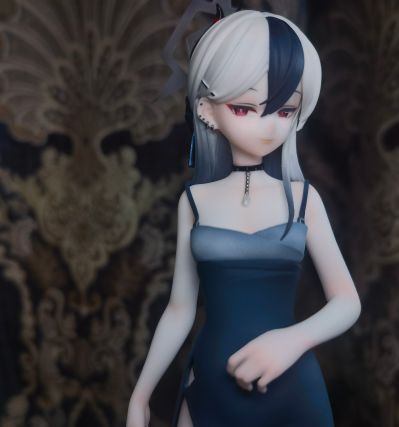 鬼方佳代子 礼服