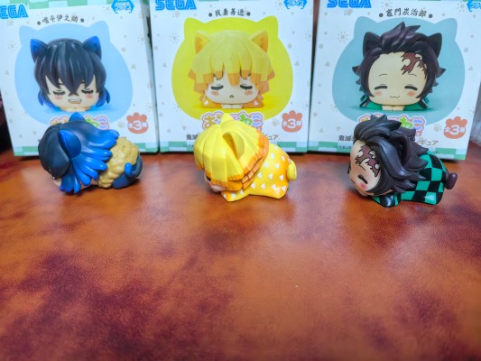 鬼灭之刃 午睡猫咪