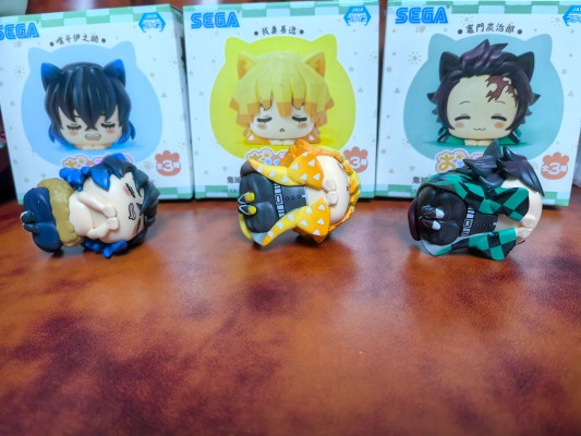 鬼灭之刃 午睡猫咪