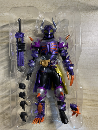 S.H.Figuarts 假面骑士霸牛 狂热僵尸形态