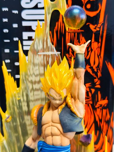 FiguartsZERO [超激战] 龙珠Z 复活！悟空与贝吉塔的合体 超级赛亚人悟吉塔 -展会限定版-