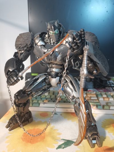 DLX 变形金刚：超能勇士崛起 擎天圣