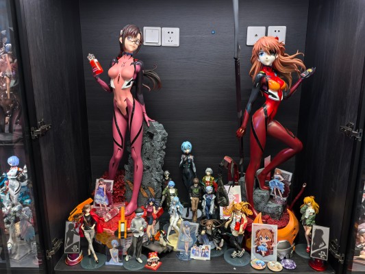 新世纪福音战士新剧场版：Q 真希波·真理·伊拉丝多莉亚斯