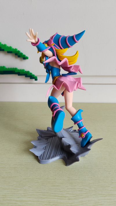 战光绝景 游戏王动画片系列  黑魔导女孩