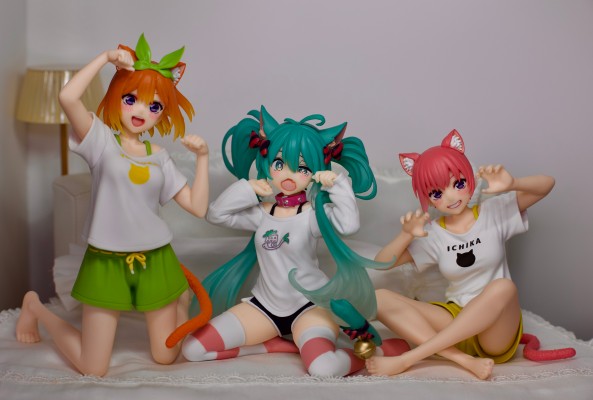 Desktop Cute 五等分的新娘∬  中野一花 ~新绘制猫咪居家服~