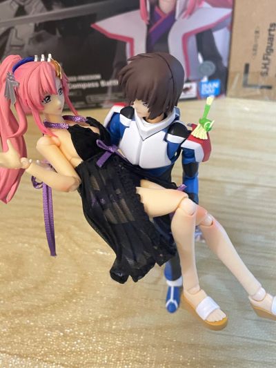 S.H.Figuarts  拉克丝·克莱茵（孔帕斯指挥官外套）