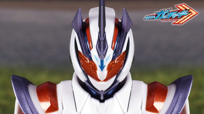 S.H.Figuarts   假面骑士玛洁德 炎阳独角兽