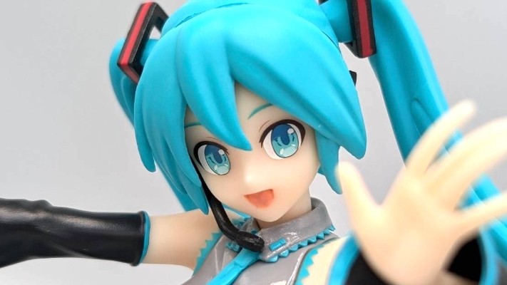 初音未来歌姬计划MEGA39’s Luminasta “初音未来”歌姬计划15周年纪念款