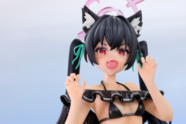 蔚蓝档案  黑见芹香 水着ver.