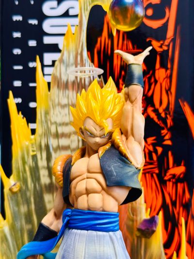 FiguartsZERO [超激战] 龙珠Z 复活！悟空与贝吉塔的合体 超级赛亚人悟吉塔 -展会限定版-