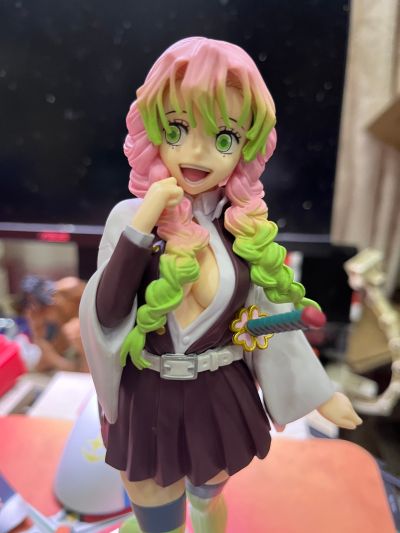 独特魅力 鬼灭之刃 甘露寺蜜璃