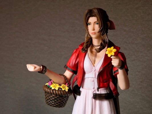 最终幻想7重制版第二部 PLAY ARTS改 爱丽丝·盖恩斯巴勒