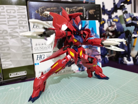 HG 1/144  惊异巴巴托斯高达天狼座