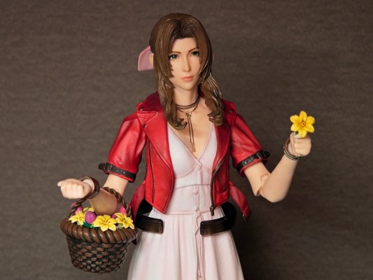 最终幻想7重制版第二部 PLAY ARTS改 爱丽丝·盖恩斯巴勒