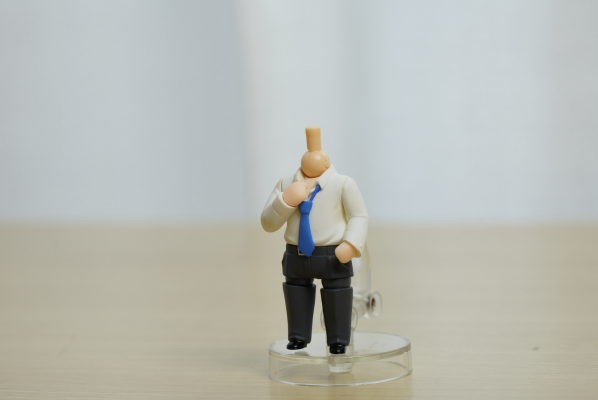 黏土人もあ 白シャツ 