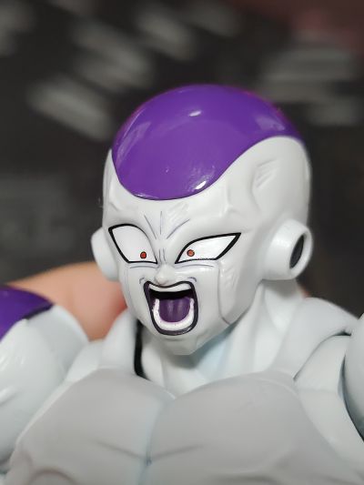 S.H.Figuarts  全力弗利萨