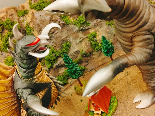 S.H.MonsterArts  地球攻击命令 哥斯拉对盖刚 盖刚(1972)