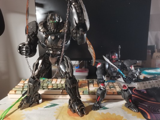 DLX 变形金刚：超能勇士崛起 擎天圣