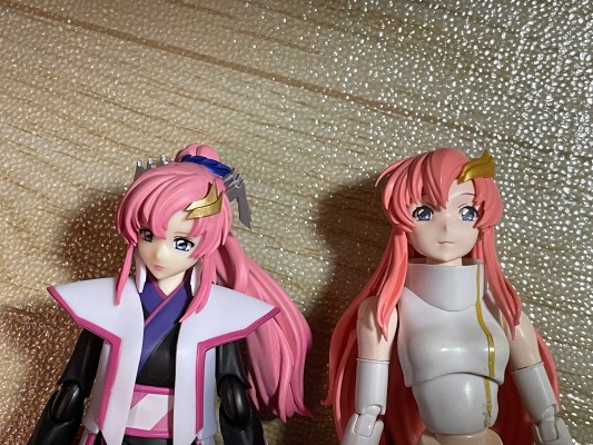 S.H.Figuarts  拉克丝·克莱茵（孔帕斯指挥官外套）