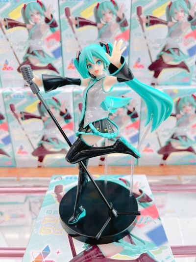 初音未来歌姬计划MEGA39’s Luminasta “初音未来”歌姬计划15周年纪念款