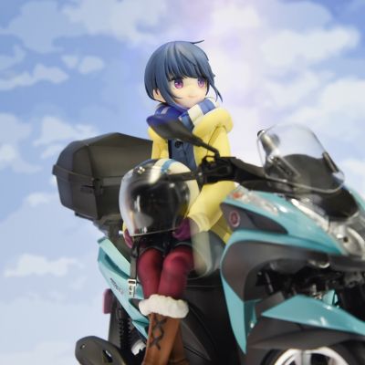 摇曳露营△ 志摩凛+三轮摩托