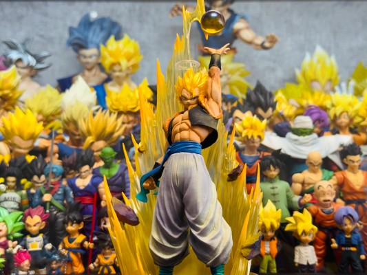 FiguartsZERO [超激战] 龙珠Z 复活！悟空与贝吉塔的合体 超级赛亚人悟吉塔 -展会限定版-