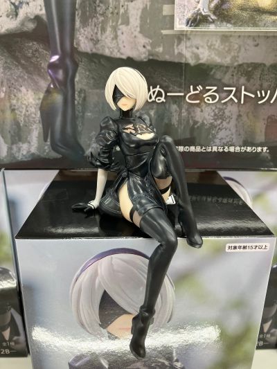 压泡面 尼尔：自动人形 动画版 2B