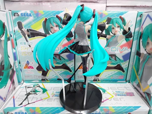 初音未来歌姬计划MEGA39’s Luminasta “初音未来”歌姬计划15周年纪念款